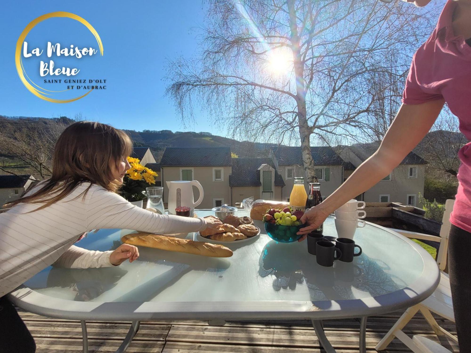 La Maison Bleue, Village Vacances, Piscine, Parking แซงต์-เชอนีส-ดอลต์ ภายนอก รูปภาพ